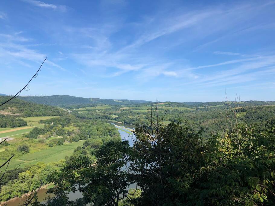 Small Town Hideaway Wyalusing Eksteriør bilde